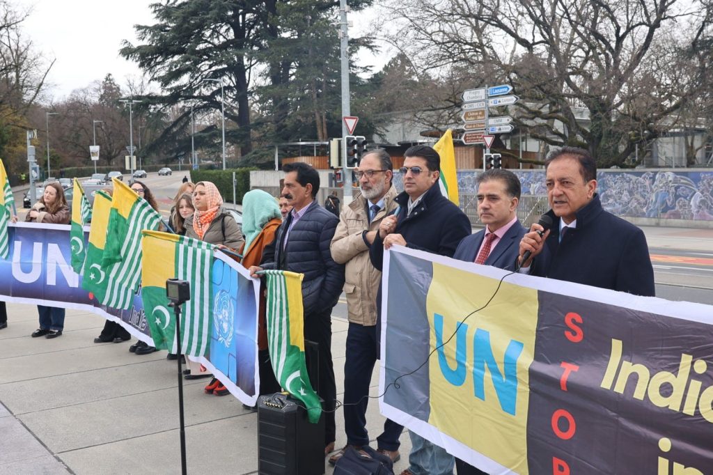 Kashmiris take to street protest in Geneva against India’s illegal occupation and systematic HR violations in Kashmir: