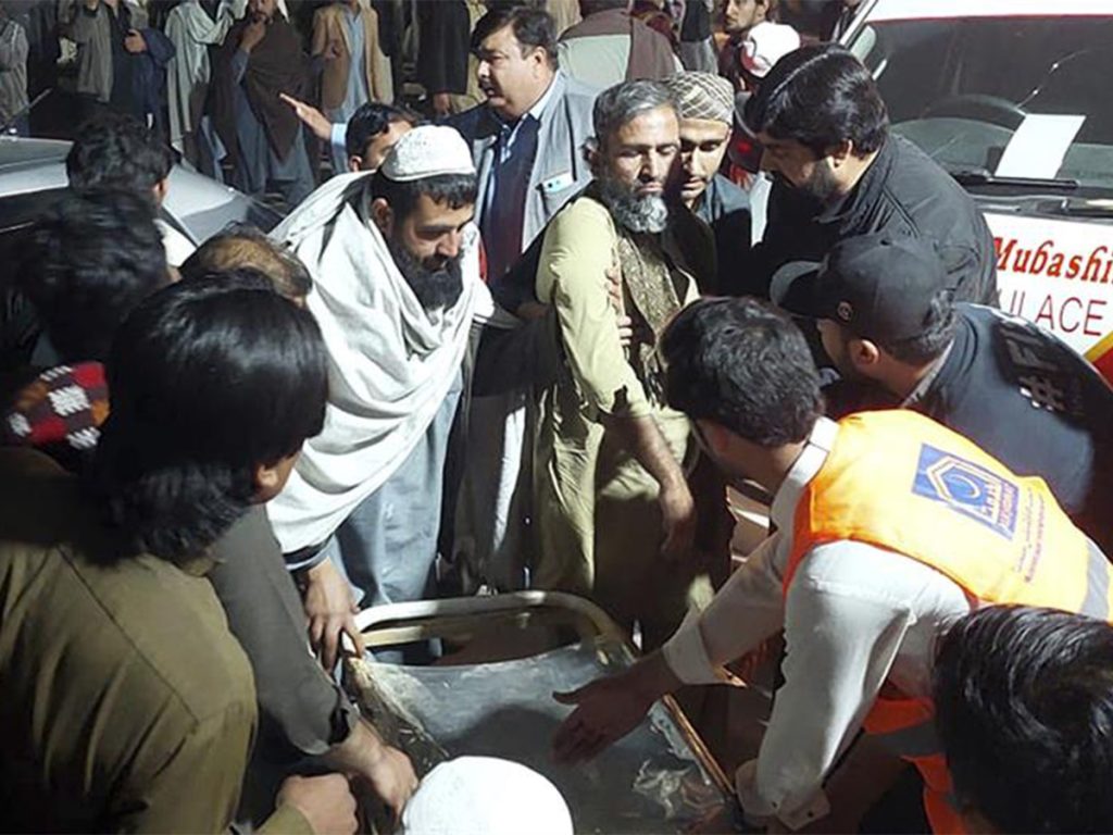 Pakistan suicide attack death toll rises to 13