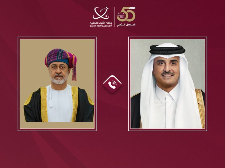 Qatar Amir receives phone call from Sultan of Oman