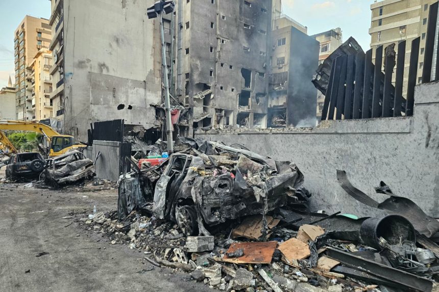 Israeli Airstrikes Kill 17 in Southern Lebanon