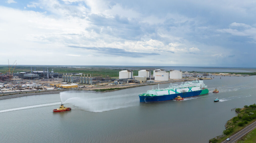 QatarEnergy celebrates the first LNG export cargo from its largest investment in the United States – Golden Pass LNG project in Texas