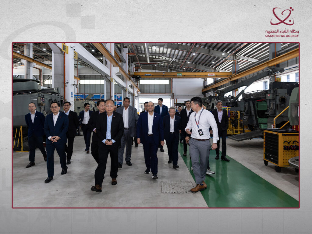 Qatar DPM and Minister of State for Defense Affairs Visits ST Engineering in Singapore