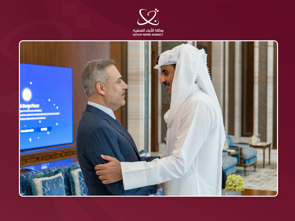 Qatar Amir Meets Turkish Foreign Minister