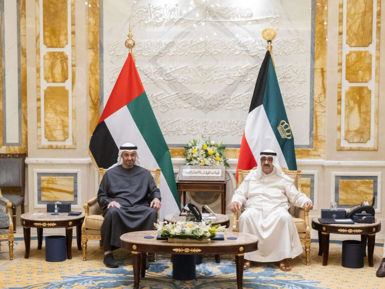 Amir of Kuwait, UAE President Discuss Developments in Middle East Region