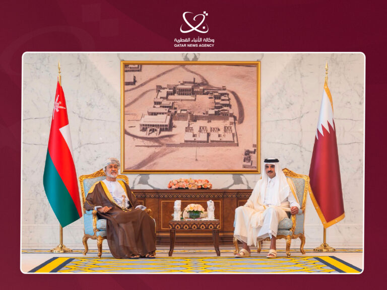 Qatar Amir, Sultan of Oman Discuss Bilateral Relations