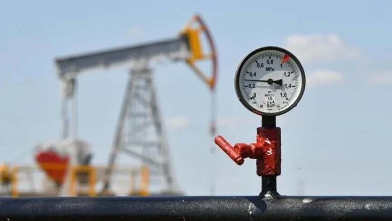 Kazakhstan Refinery to Process Russian Oil Under Agreement