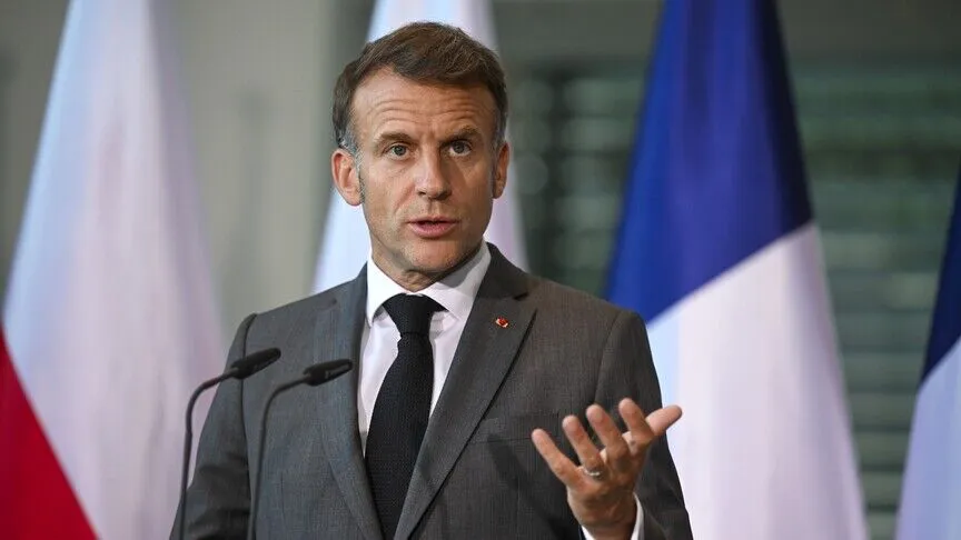 Macron Enacts School Cellphone Ban In France