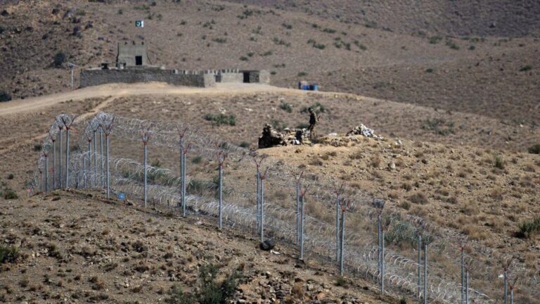 Pakistan Carries Out Strikes on 10 Afghan Locations