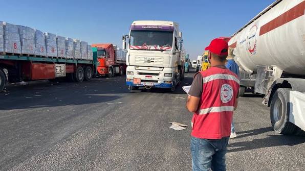 Egypt Sends Over 4,000 Tons of Aid to Gaza