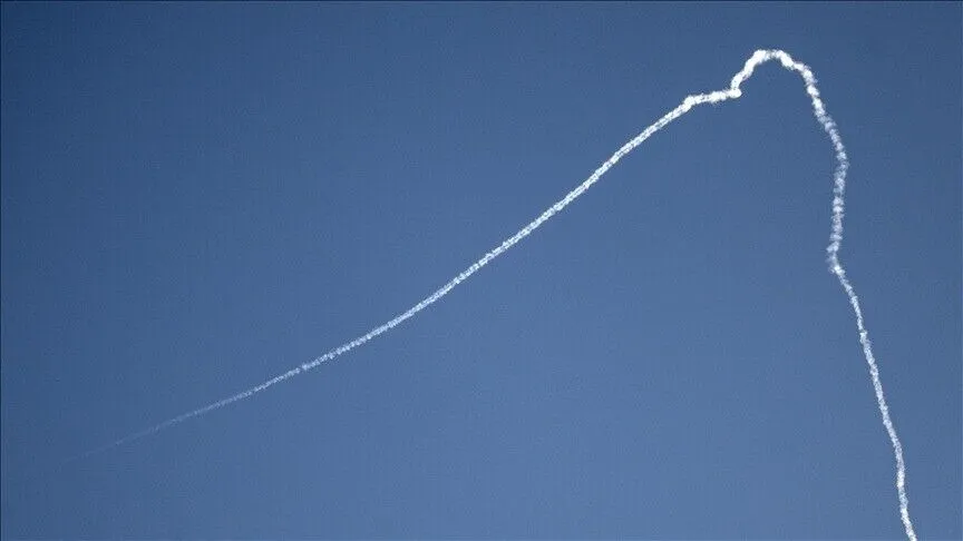 Yemeni Airstrikes Target Houthi Positions as Fighting Escalates