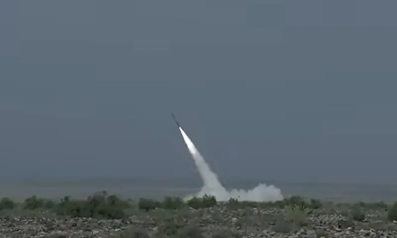 Pakistan Successfully Tests Extended-Range Fatah-2 Missile