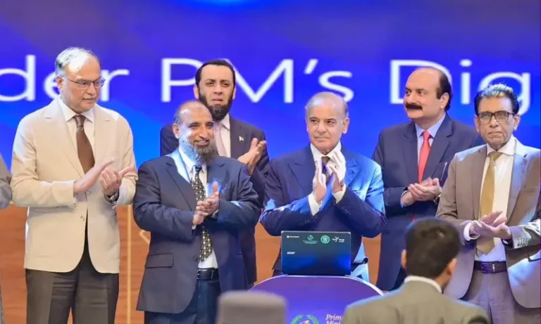 Pakistan to Distribute 500,000 Chromebooks Among Students Nationwide