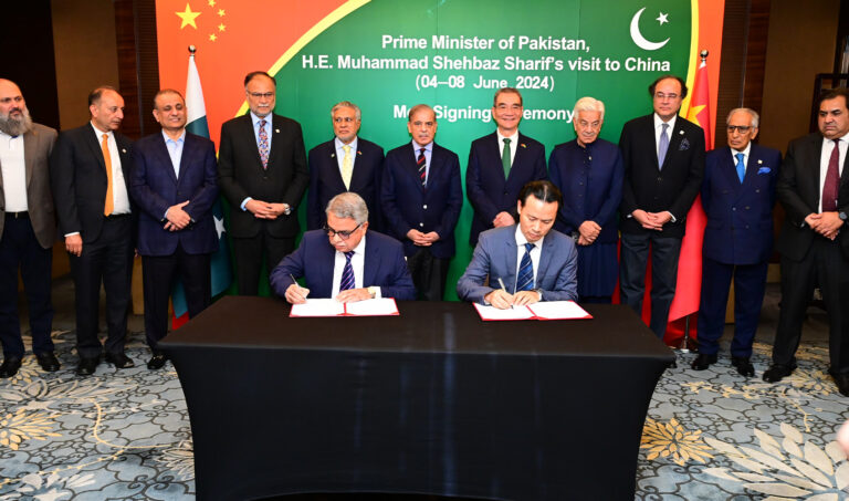 Pakistan and China Sign Agreement to Facilitate Agricultural Trade