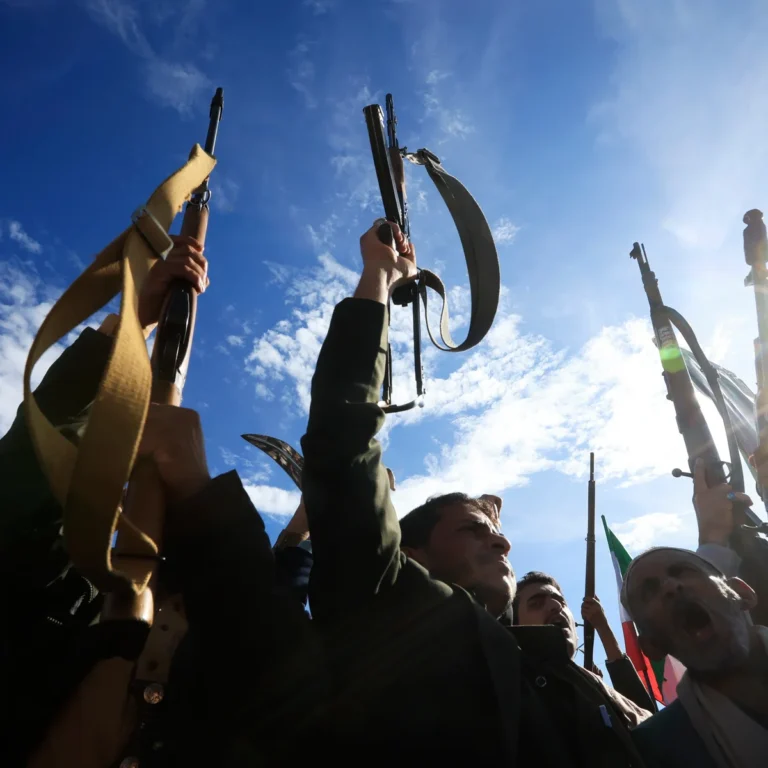 US Weighs Military Options as Houthi Attacks Raise Regional Tensions