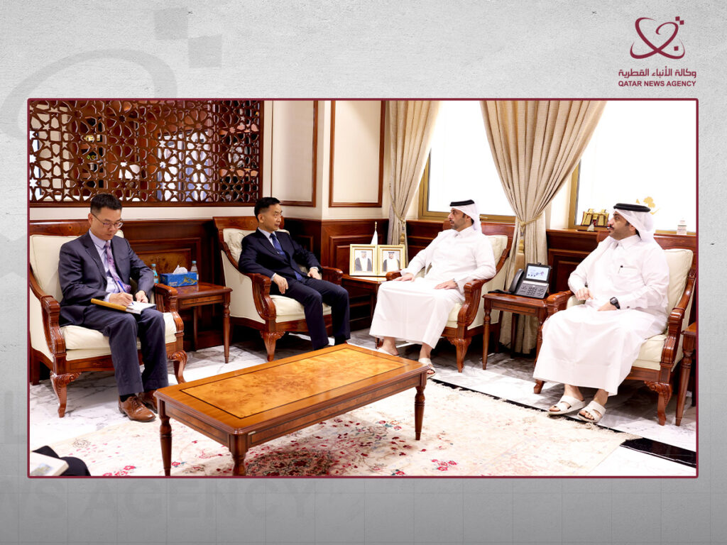 Minister of Municipality Meets Chinese Ambassador