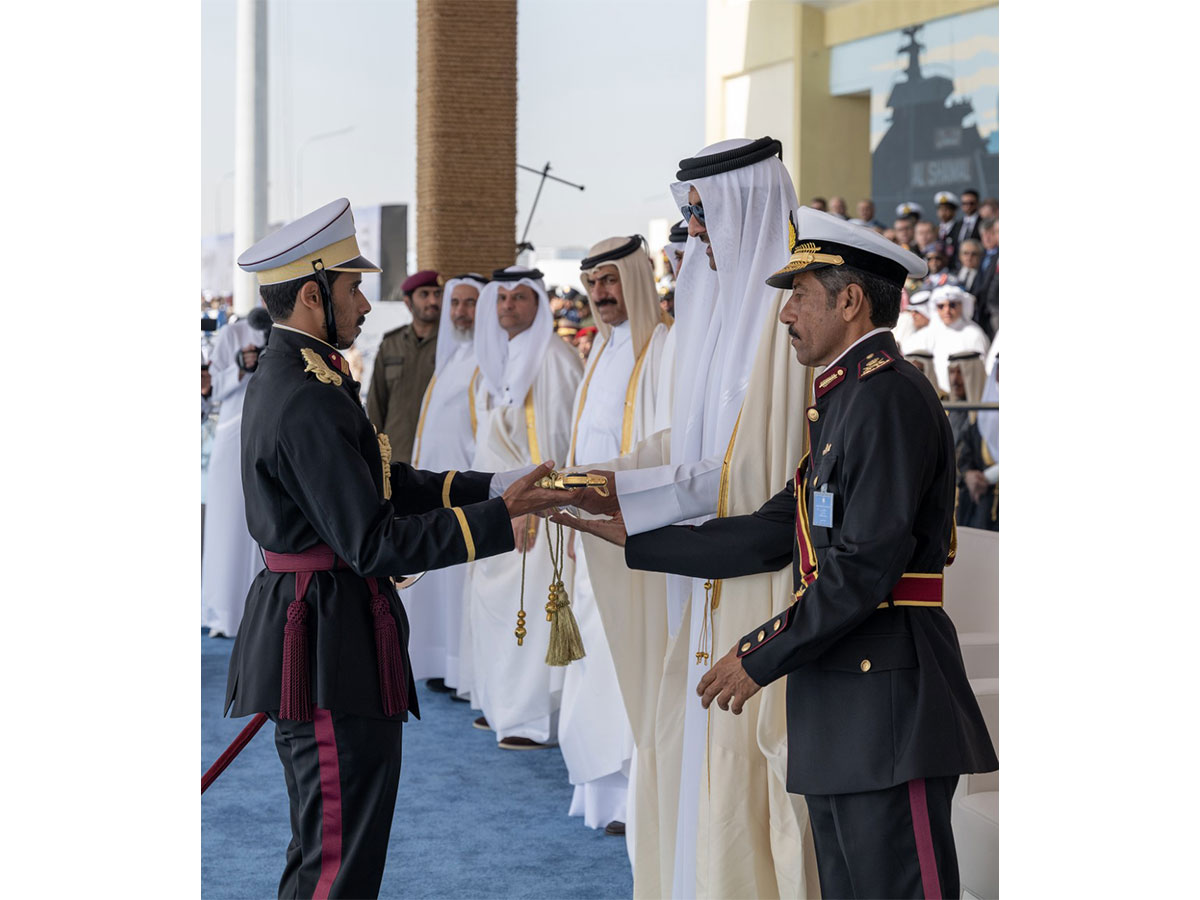 Qatar Amir patronizes graduation ceremony of Mohammed Bin Ghanem Al Ghanem Naval Academy