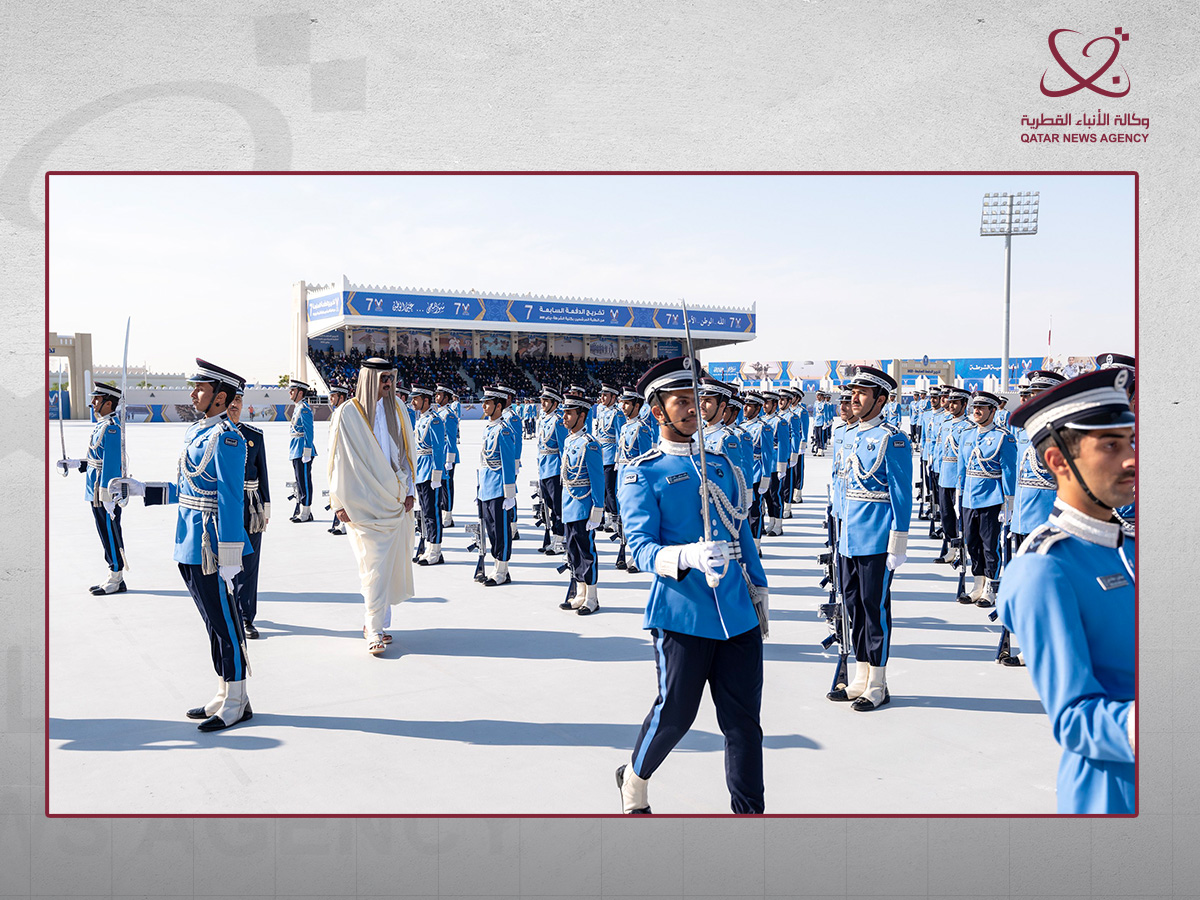 Qatar Amir patronizes graduation ceremony of 7th batch of Police College cadets