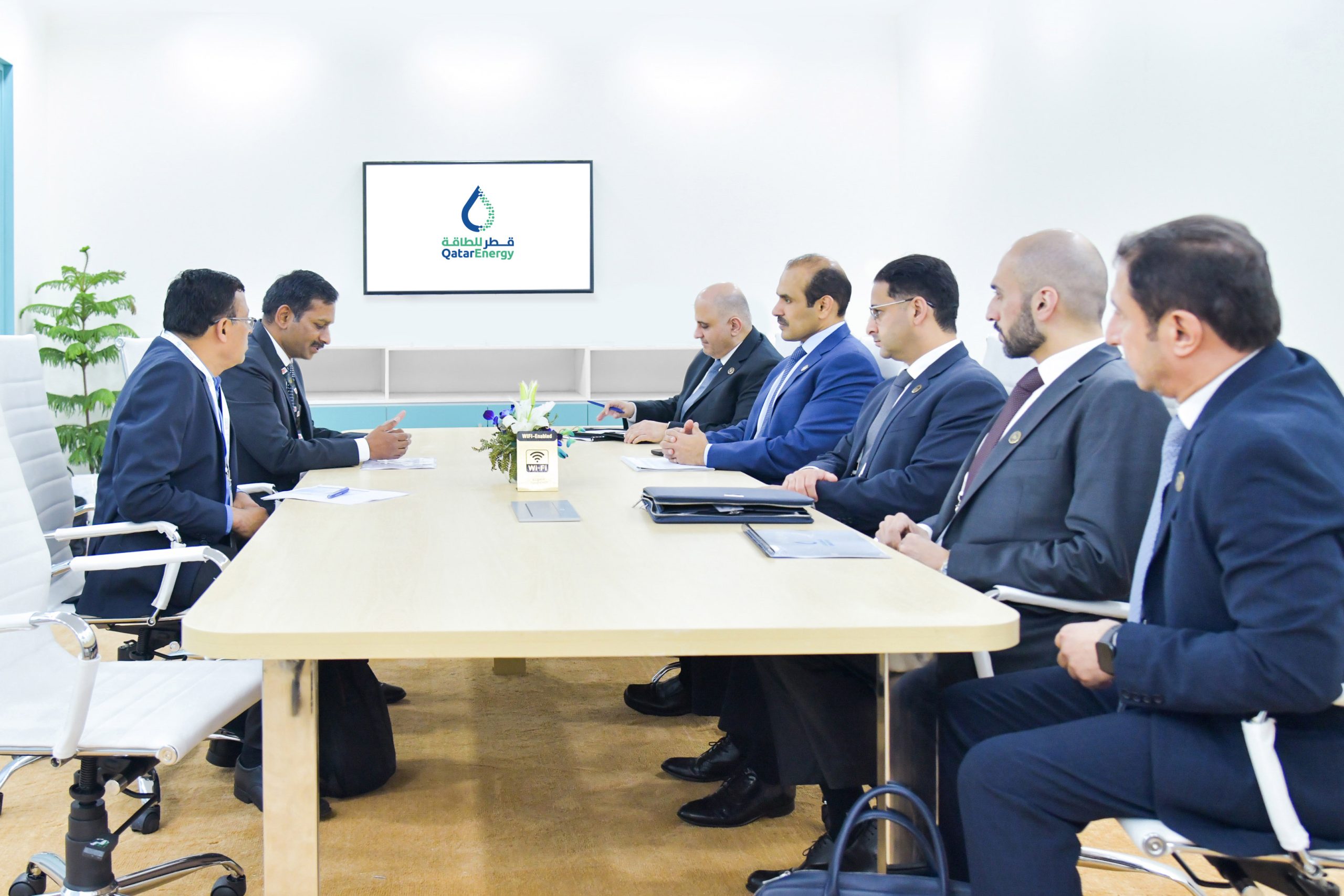 Minister Saad Sherida Al-Kaabi meets top Indian Energy executives