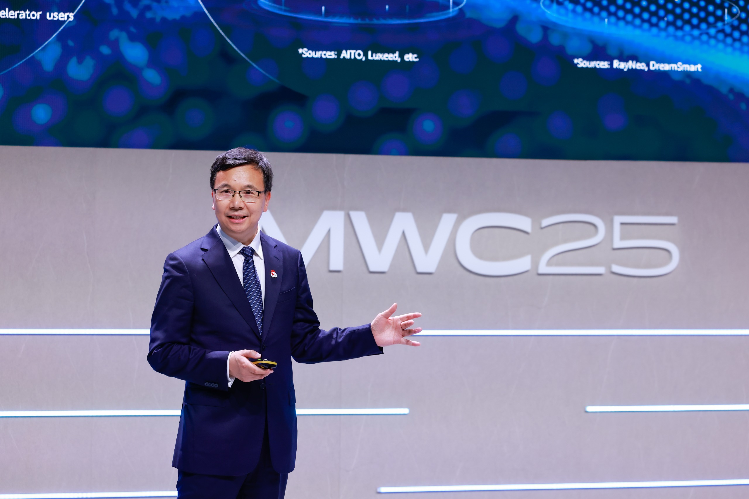 Huawei Unveils AI-Centric Network Solutions at MWC Barcelona 2025, Seeks to Maximize 5G Value in the Age of AI