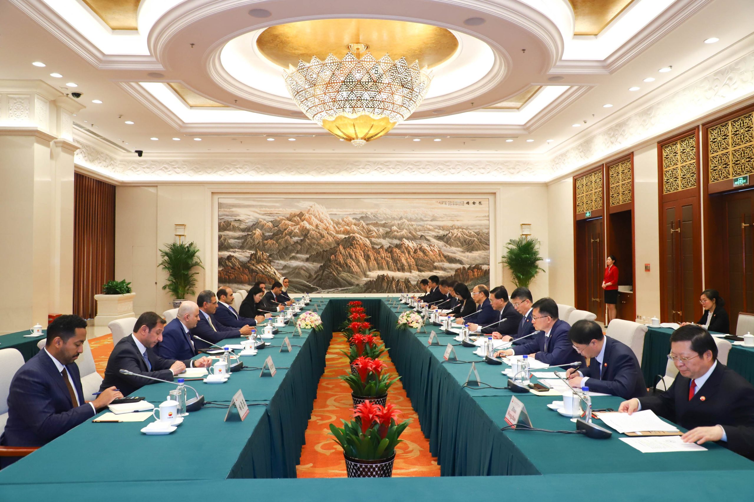 Minister Saad Sherida Al-Kaabi meets senior executives of Chinese energy companies