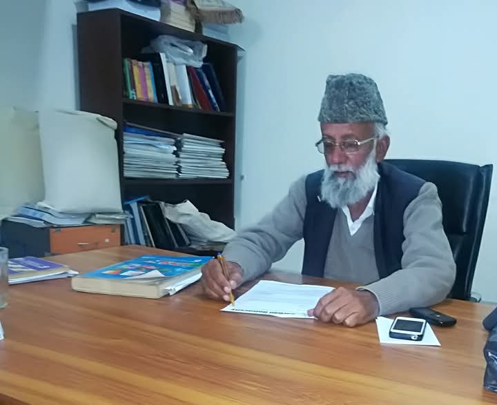 محمداختر نعیم مانسہرہ . عہد ماضی. یادوں کے گلاب اور حسین ورق ۔