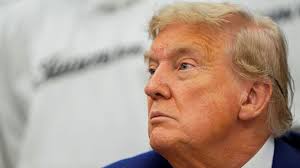 Trump Weighs Iran Strike, Eyes Diplomatic Window First