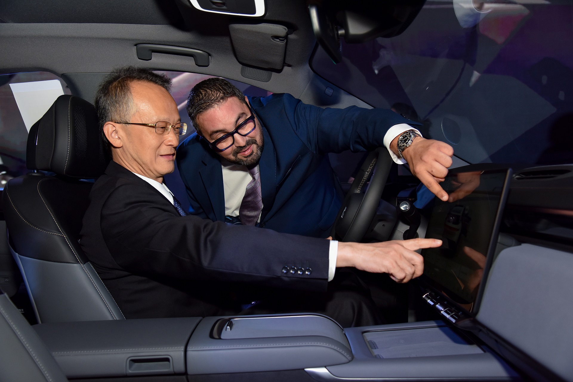 Blue Lake Motors Unveils the All-New Zeekr’s 7X in the Heart of Doha