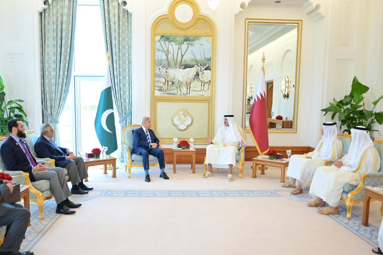Prime Minister Muhammad Shehbaz Sharif meets Amir of Qatar, H.H Sheikh Tamim bin Hamad Al Thani in Doha. 16 April, 2026.