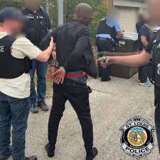 Officer Shot at Washington Event, Suspect Arrested Quickly