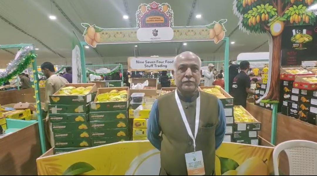 World-Famous Pakistani Mangoes Bring Flavour, Culture and Friendship to Souq Waqif
